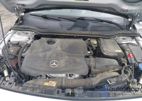 2015 Mercedes-Benz Gla 250 4Matic z USA, uszkodzony, nr VIN WDCTG4GB5FJ176997